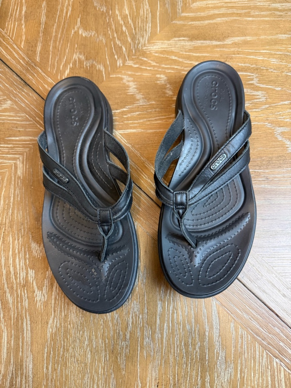 CROCS Women's Black Slip-On Thong Sandals
